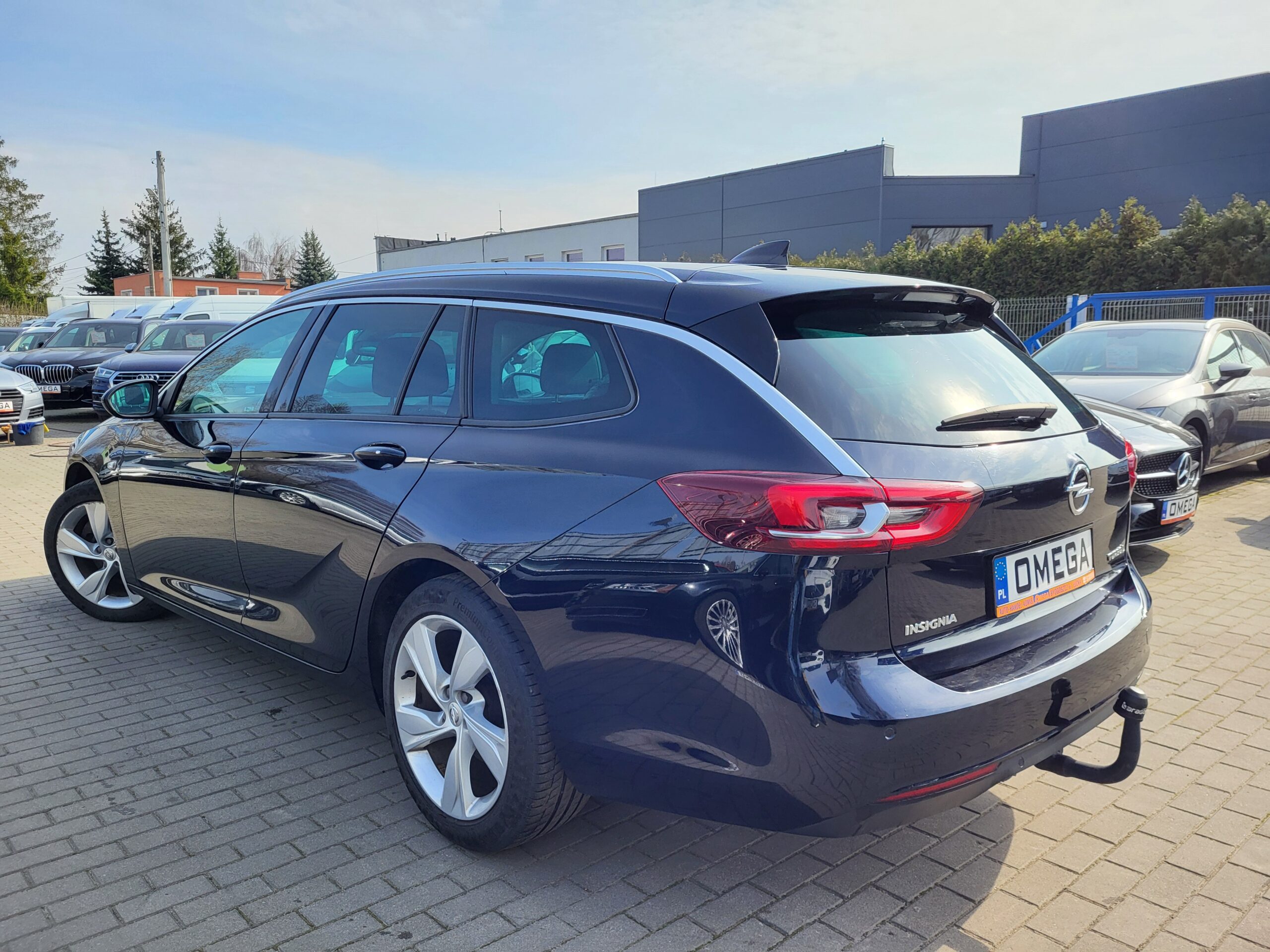 Opel Insignia Navi Kamera LED Podgrz. przednia szyba Hak Ostrz. o kolizji VAT 23% - obrazek 4