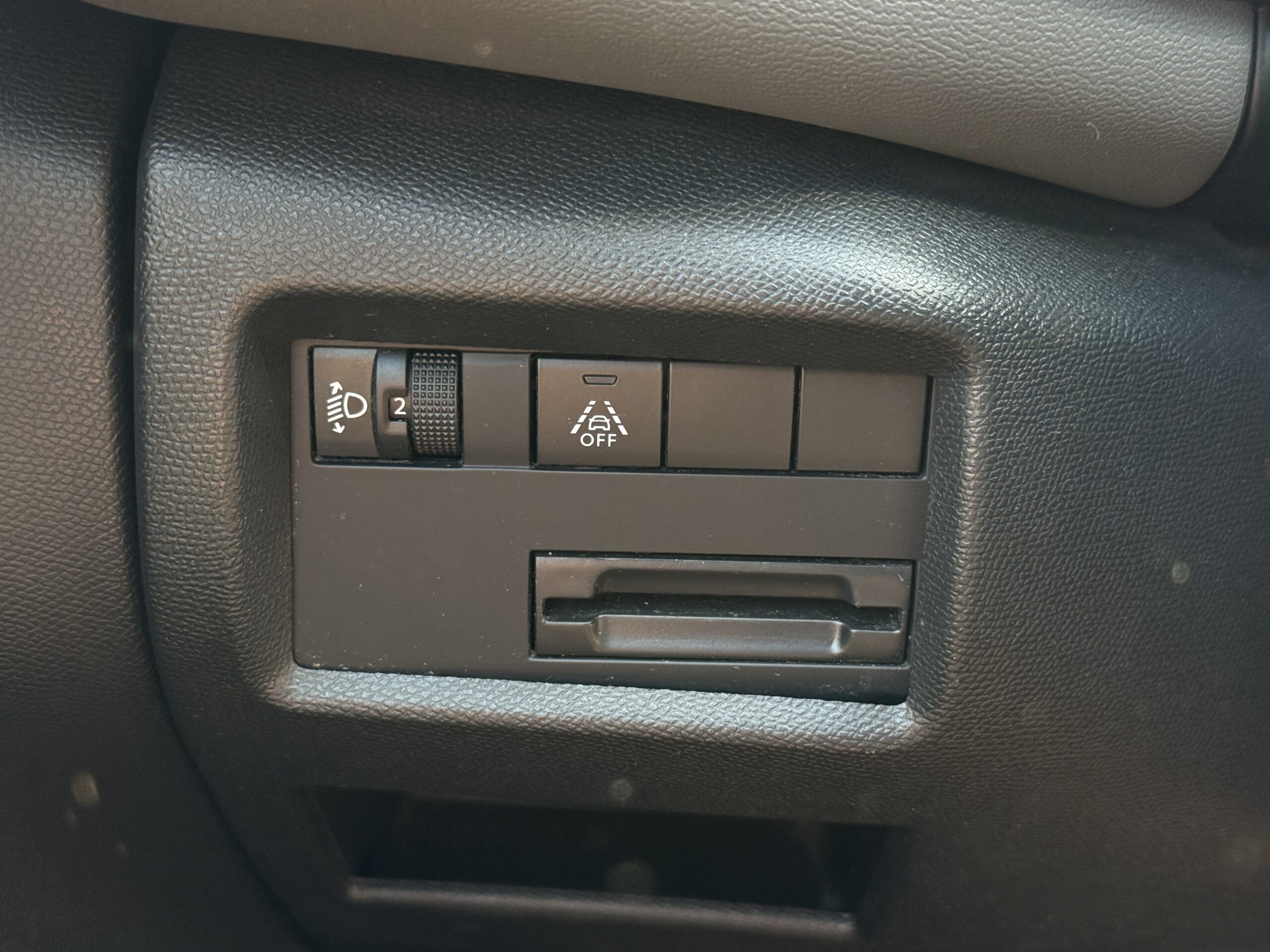 CitroenC5 Aircross FEEL Navi Kamery 360 Asystent pasa Virtual Cockpit - obrazek 12