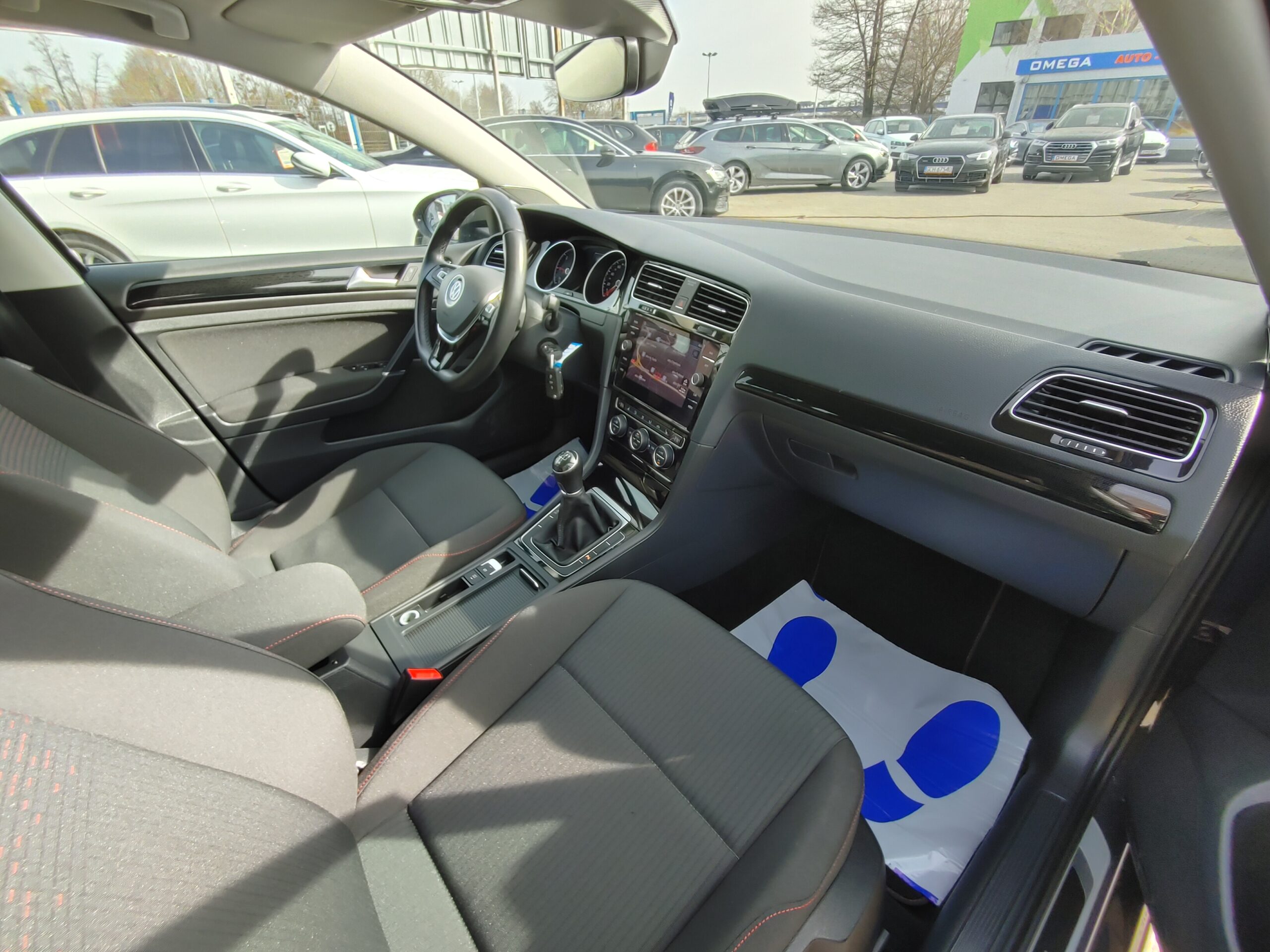 Volkswagen Golf Variant Navi Full LED Parktronic Climatronic ACC Akt. tempomat DYNAUDIO - obrazek 9