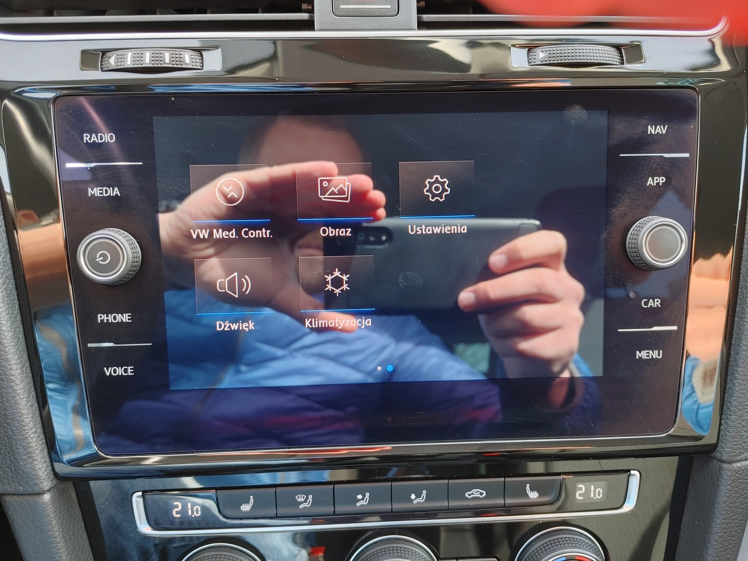 Volkswagen Golf Variant Navi Full LED Parktronic Climatronic ACC Akt. tempomat DYNAUDIO - obrazek 16