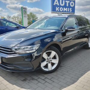 Volkswagen Passat Variant Salonowy Na gwarancji Business 190KM Lift LED